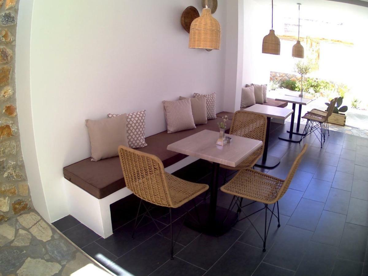 Aellia Hotel & Suites Leros Lakkíon 外观 照片